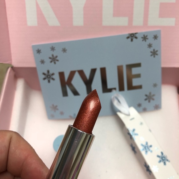 BRRR KYLIE COSMETICS LIMITED EDITION LIPSTICKS - Picture 6 of 8